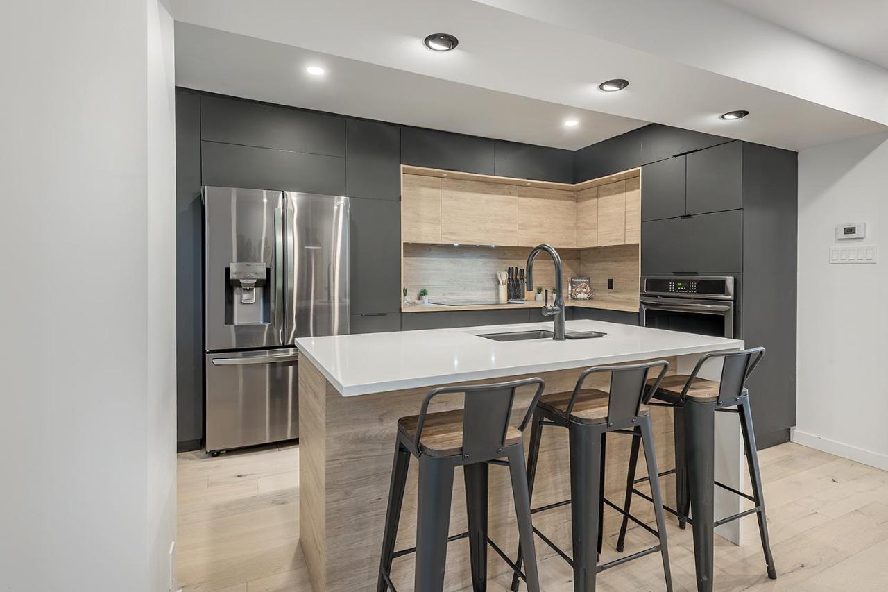 Free Parking Prime Location New Modern Condo Brossard Eksteriør bilde